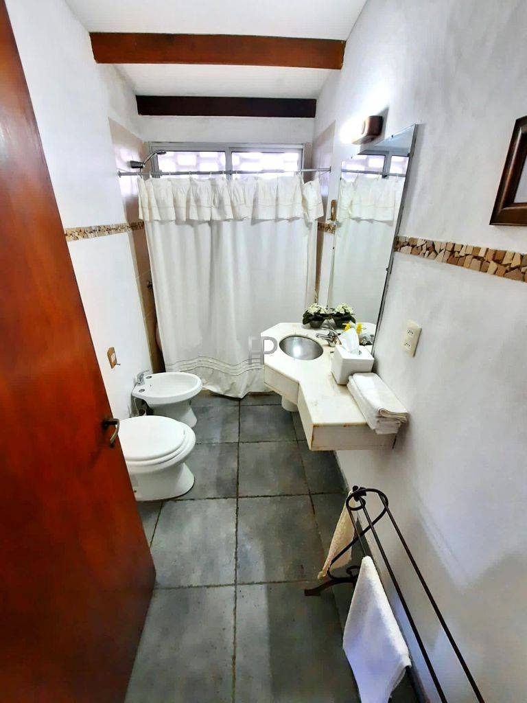bathroom (photo 3)